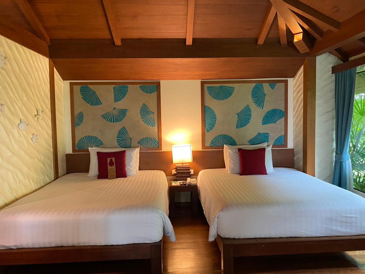 Deluxe Ocean Facing View Cabana