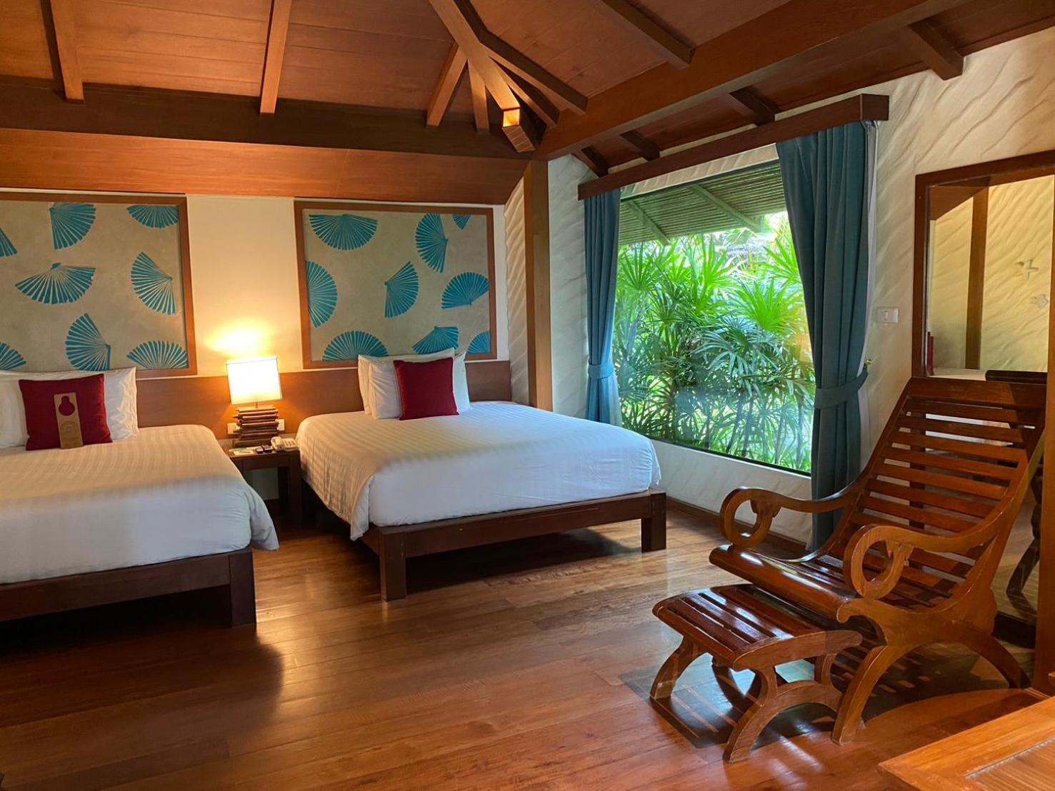 Deluxe Ocean Facing View Cabana
