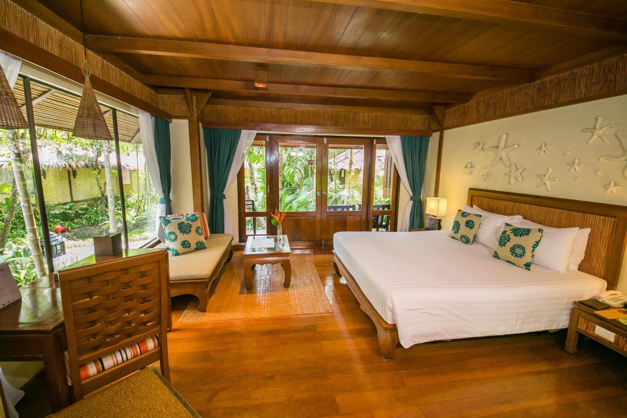 Deluxe Cabana