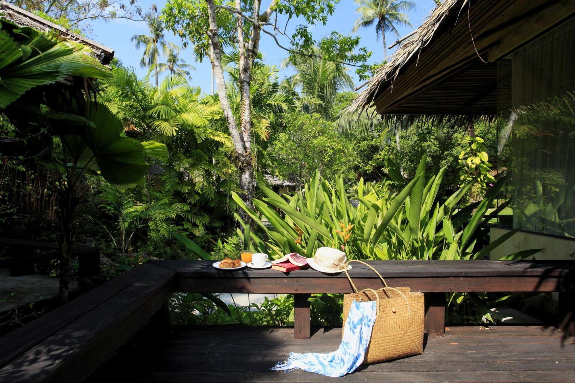 Deluxe Cabana